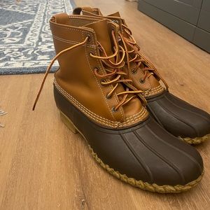 LL Bean: Mens 8” Thinsulate Bean Boots